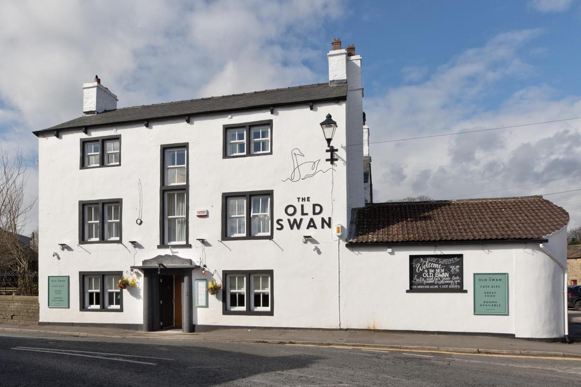 Old Swan Hotel Gargrave Exterior photo